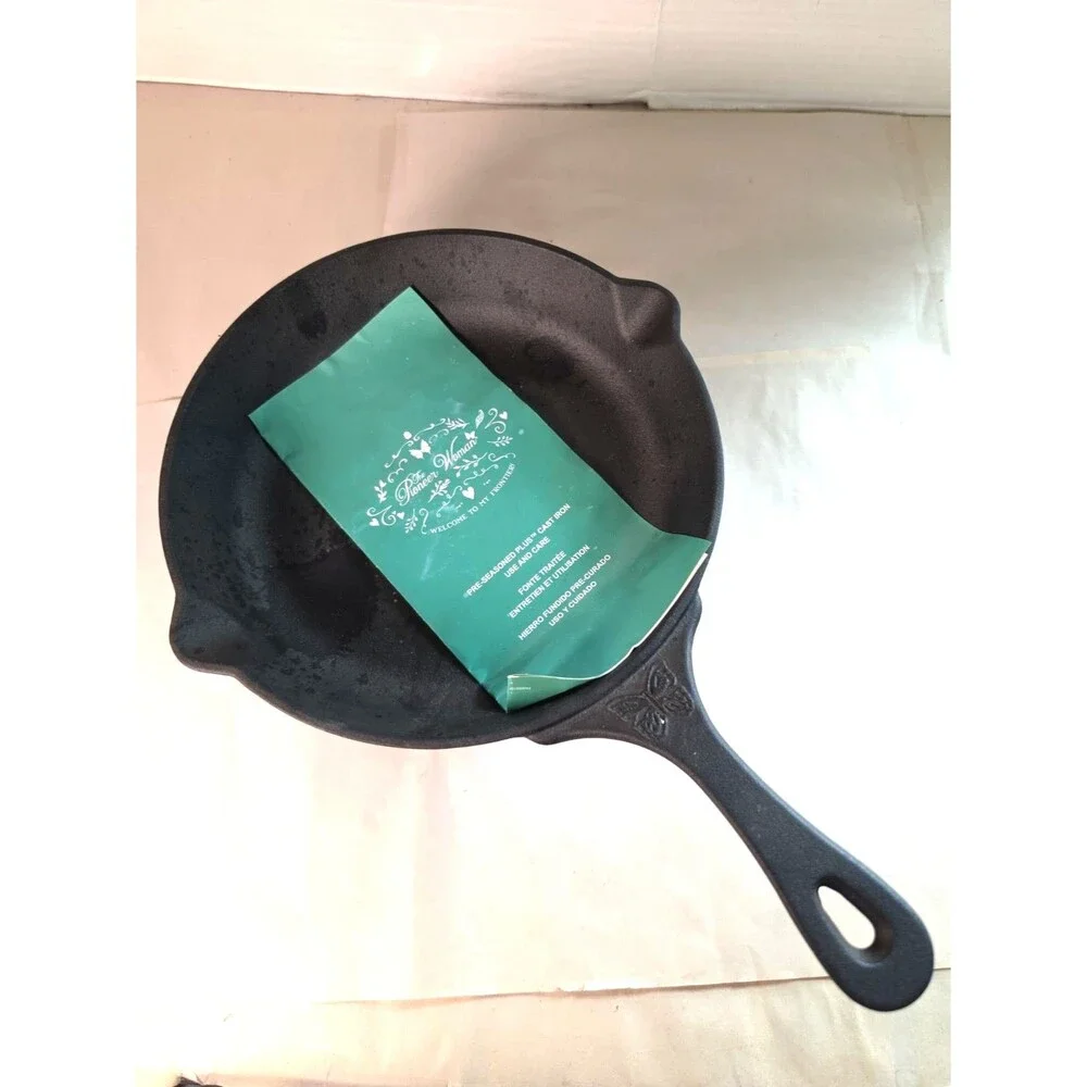New Pioneer Woman Pre Seasoned Cast Iron Butterfly Skillet Double Spout 9